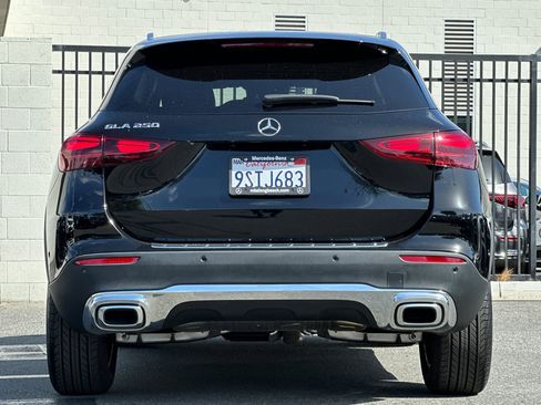 Certified 2025 Mercedes-Benz GLA 250 image 5