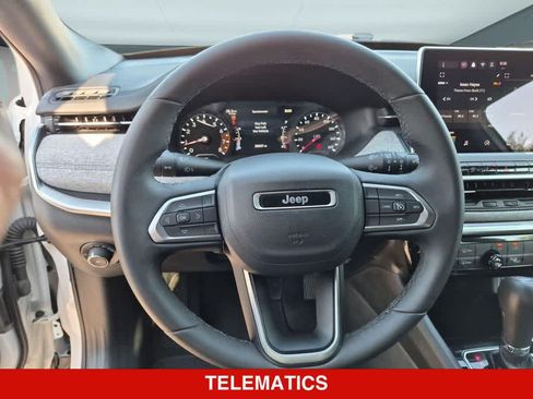 Used 2024 Jeep Compass Latitude AWD/4WD image 21