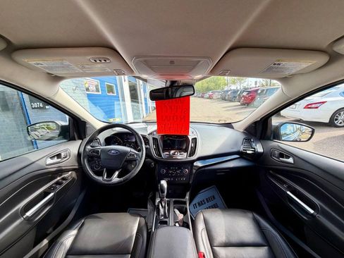 Used 2019 Ford Escape Titanium AWD/4WD image 23