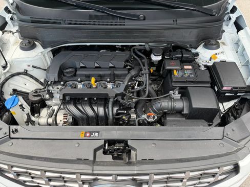 Used 2026 Hyundai Venue SEL FWD image 24