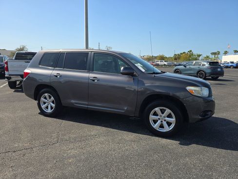 Used 2008 Toyota Highlander 2WD image 2