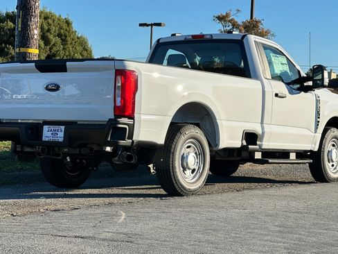 New 2026 Ford F250 XL image 5
