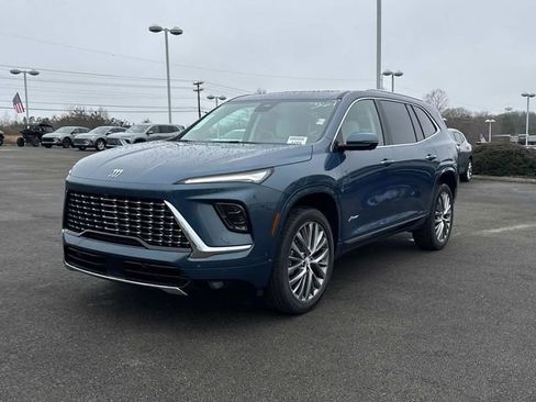 New 2026 Buick Enclave Avenir w/ Super Cruise Package FWD image 8