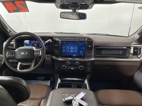 Used 2024 Ford F250 King Ranch image 17