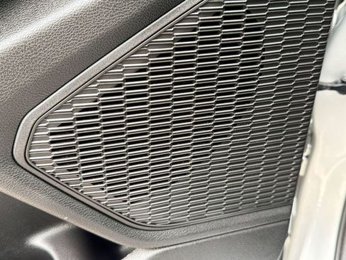 Used 2024 Jeep Grand Cherokee L Limited w/ Luxury Tech Group II image 22