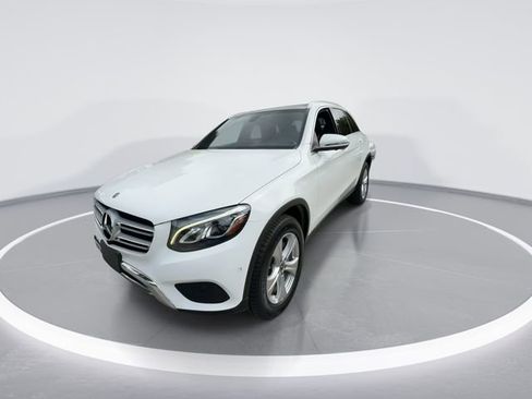 Used 2018 Mercedes-Benz GLC 300 image 3
