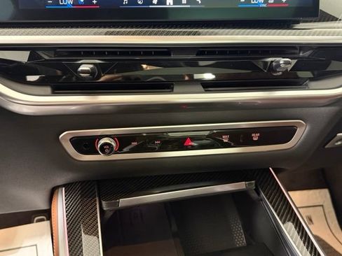 Used 2024 BMW X5 M60i AWD/4WD image 38