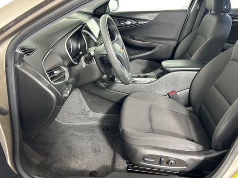Used 2022 Chevrolet Malibu LS w/ Driver Confidence Package II FWD image 17