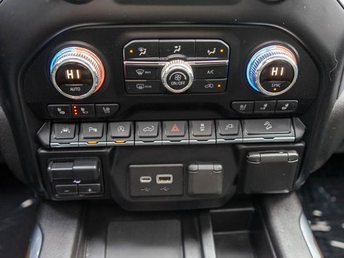 Used 2019 GMC Sierra 1500 SLT w/ SLT Premium Plus Package image 28