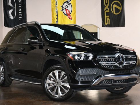 Used 2020 Mercedes-Benz GLE 350 4MATIC image 3
