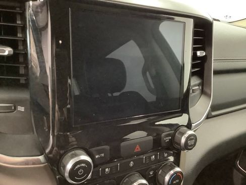 Used 2021 RAM 1500 Laramie AWD/4WD image 20