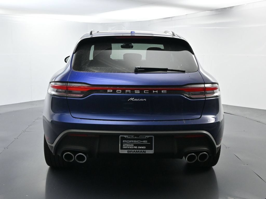 Certified 2024 Porsche Macan AWD/4WD image 13