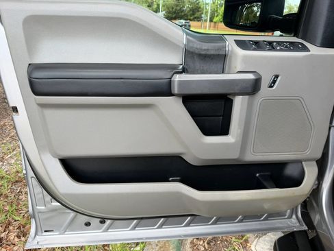 Used 2020 Ford F250 XLT w/ XLT Premium Package AWD/4WD image 36