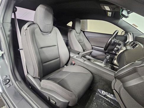 Used 2014 Chevrolet Camaro LT image 14