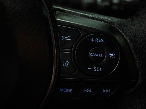 Used 2025 Toyota RAV4 XLE w/ Convenience Package FWD image 19