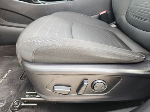 Used 2022 Hyundai Santa Cruz SEL Premium w/ Cargo Package image 17