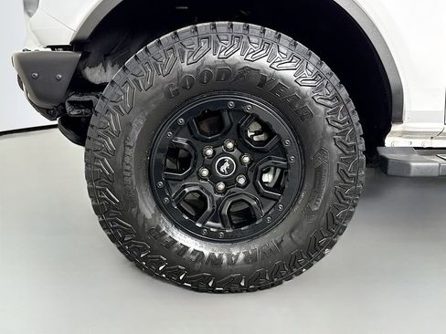 Used 2023 Ford Bronco Wildtrak AWD/4WD image 29