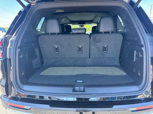 Used 2024 GMC Acadia Denali w/ Super Cruise Package FWD image 19