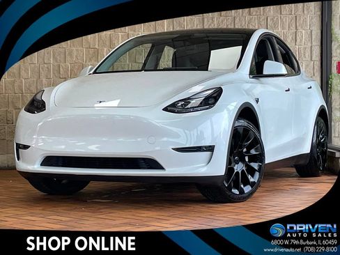 Used 2023 Tesla Model Y Long Range AWD/4WD image 1