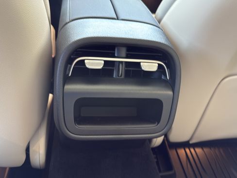 New 2026 Mercedes-Benz E 450 4MATIC Sedan image 24