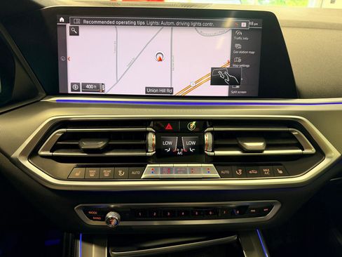 Used 2019 BMW X5 xDrive40i w/ M Sport Package AWD/4WD image 42