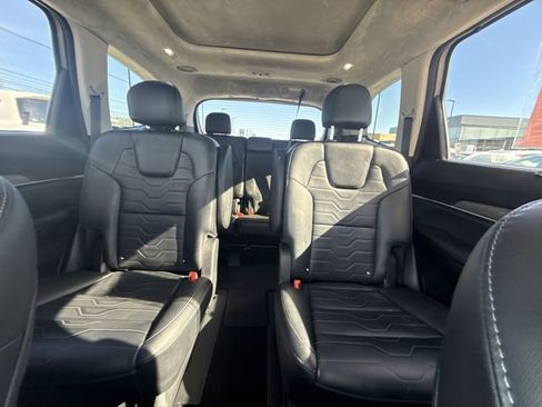 Used 2022 Kia Telluride SX w/ SX Prestige Package image 22