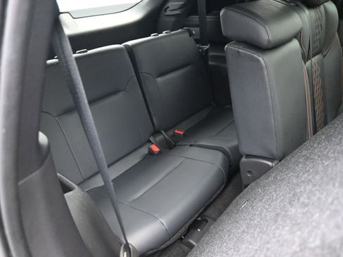 Used 2022 Mitsubishi Outlander SEL image 32