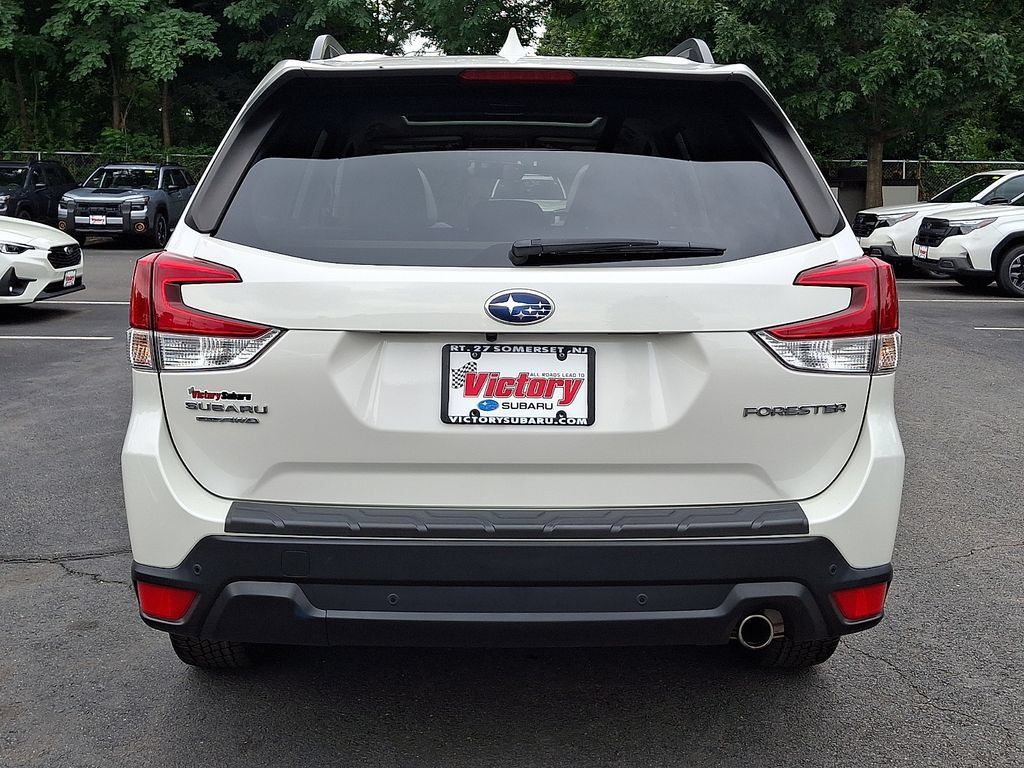 Used 2020 Subaru Forester Limited AWD/4WD image 5