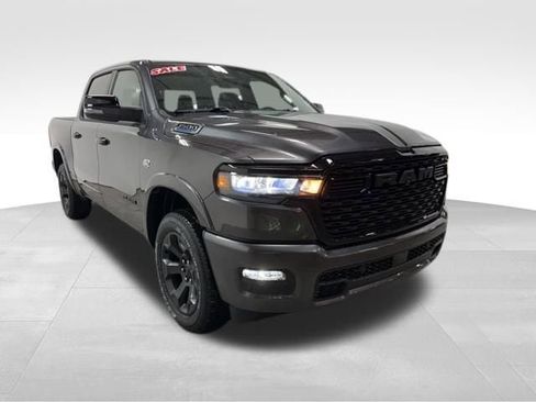 New 2026 RAM 1500 4x4 Crew Cab image 4