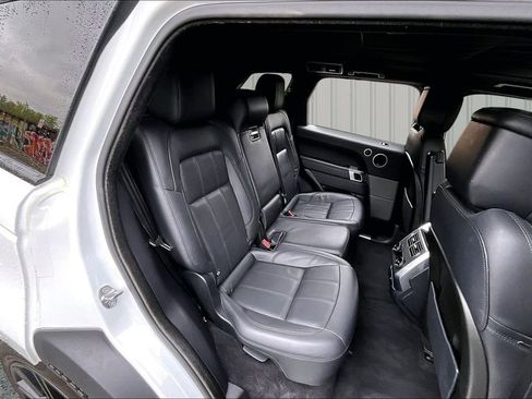 Used 2018 Land Rover Range Rover Sport Supercharged AWD/4WD image 25
