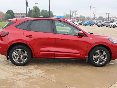 Used 2024 Ford Escape ST-Line Select w/ Tech Pack #2 image 5