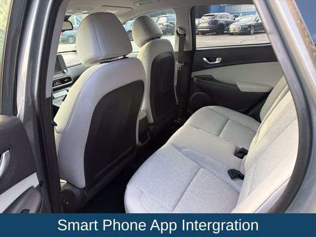 Used 2023 Hyundai Kona SE w/ Cargo Package FWD image 6