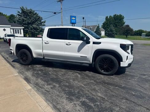 Used 2024 GMC Sierra 1500 Elevation w/ Elevation Premium Package AWD/4WD image 3