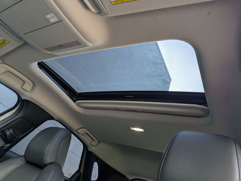 Used 2024 MAZDA CX-30 AWD 2.5 S w/ Premium Package image 20