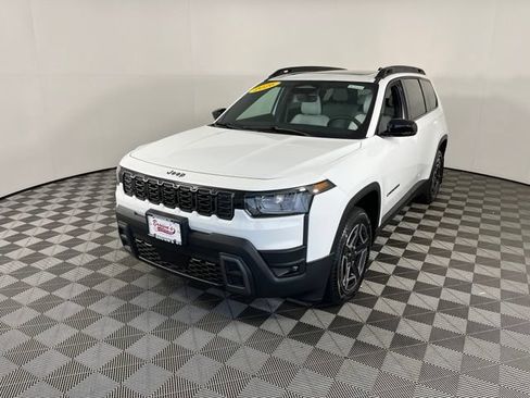 Used 2026 Jeep Cherokee Limited AWD/4WD image 3