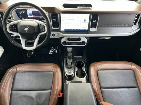 Used 2022 Ford Bronco Outer Banks AWD/4WD image 16