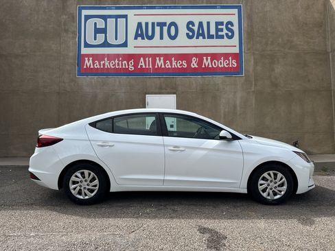 Used 2020 Hyundai Elantra SE w/ Cargo Package (C1) FWD image 4