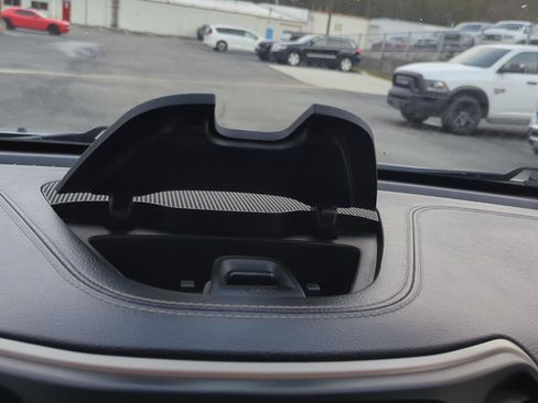 Used 2015 Jeep Cherokee Sport w/ Sport Appearance Group image 16