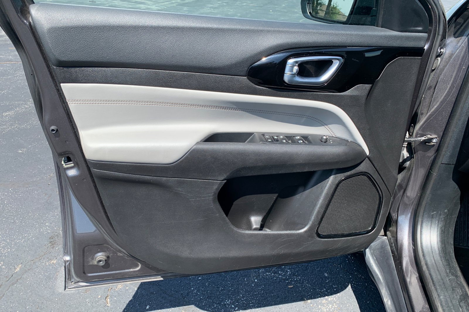 Used 2024 Jeep Compass Limited AWD/4WD image 13