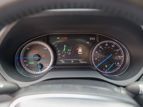 Certified 2024 Toyota Venza XLE AWD/4WD image 45