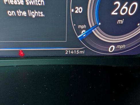 Used 2023 Volkswagen Atlas SE w/ Panoramic Sunroof Package image 40