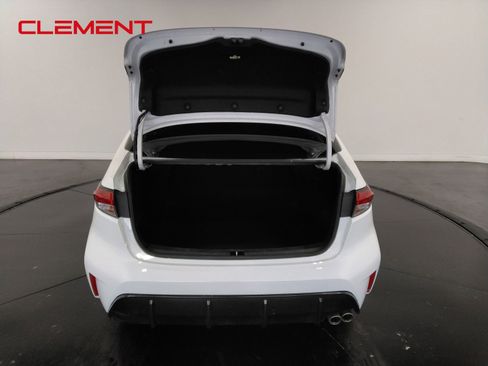 Used 2024 Toyota Corolla SE image 9