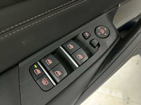 Used 2023 BMW 530e xDrive w/ Executive Package image 16