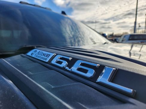 Used 2024 Chevrolet Silverado 2500 LTZ w/ LTZ Convenience Package image 44