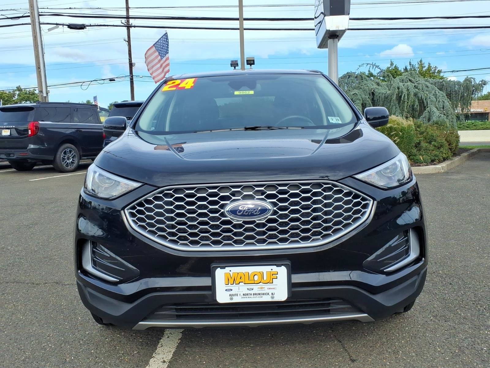 Used 2024 Ford Edge SEL AWD/4WD image 2
