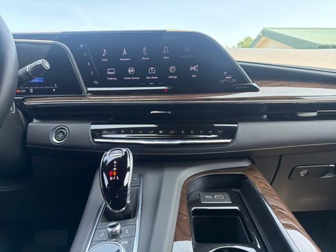Certified 2023 Cadillac Escalade Sport Platinum w/ LPO, ONYX Package AWD/4WD image 24