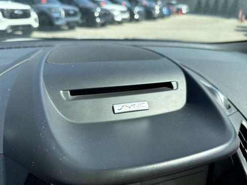 Used 2017 Ford Escape Titanium image 36