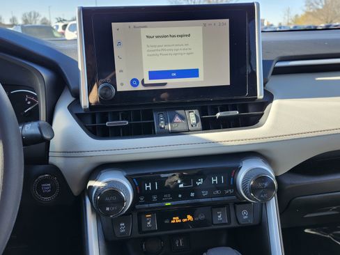 Used 2023 Toyota RAV4 XLE Premium image 34