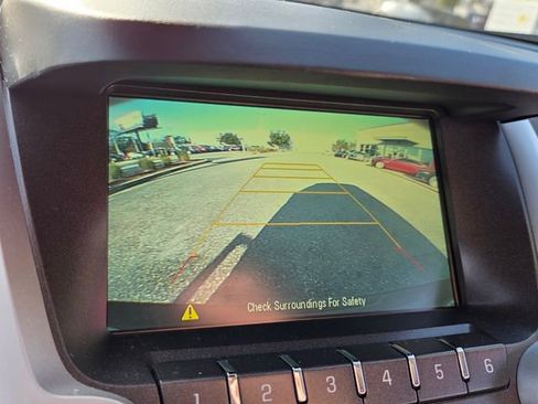 Used 2017 Chevrolet Equinox LT w/ Convenience Package image 22