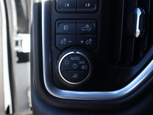 Used 2022 Chevrolet Silverado 1500 RST AWD/4WD image 24